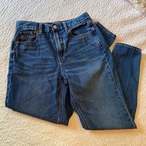 American Eagle High Waisted Boyfriend/Mom Jeans